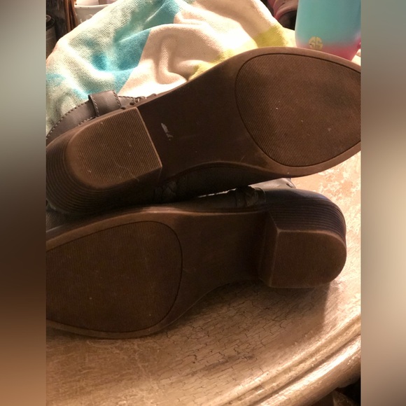 🩶BOOTS🩶 - Picture 2 of 7